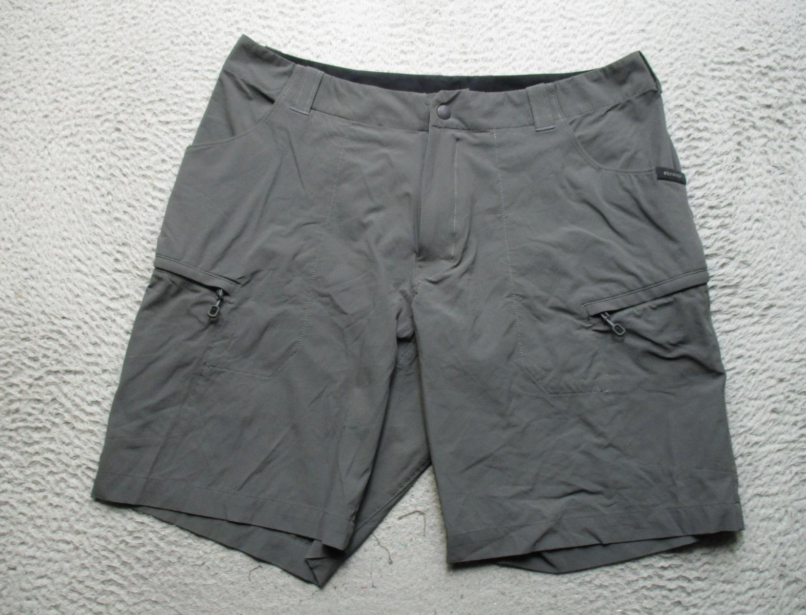 Beyond Ventum Cargo Shorts Mens 34 Gray Zip Pockets Nylon Hiking Trail Outdoor