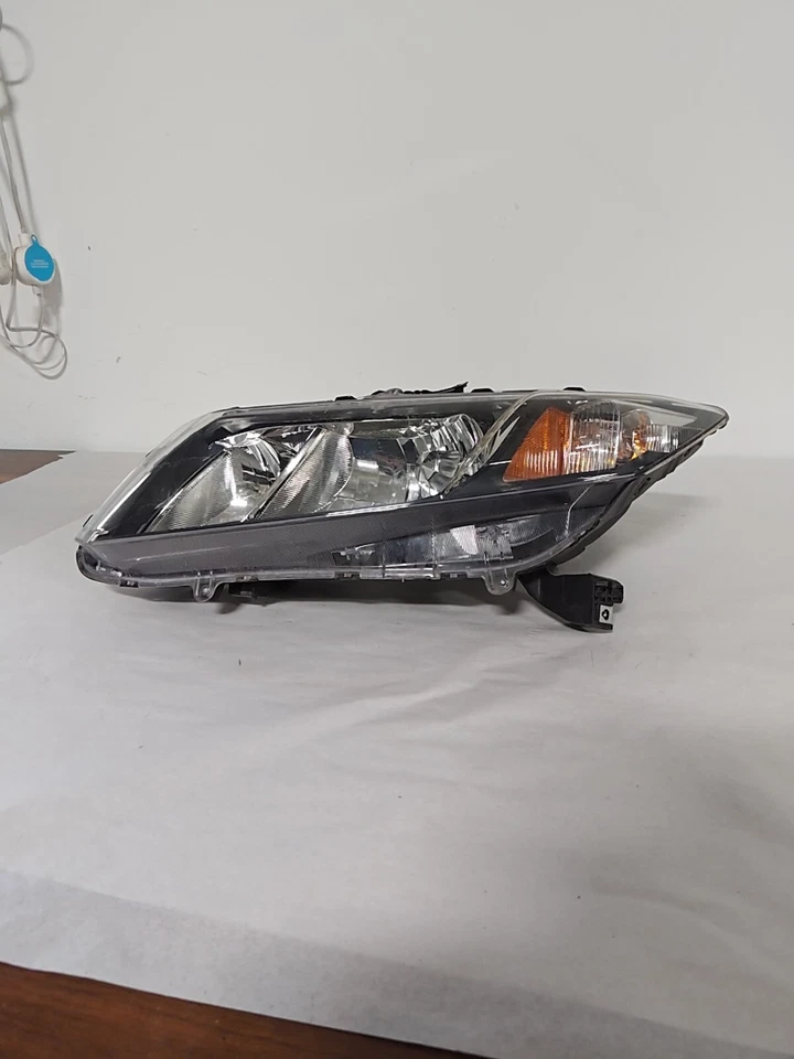 Headlight Assy TYC 20-9420-00 Driver Left 2013-2015 Honda Civic - Image 3 of 4