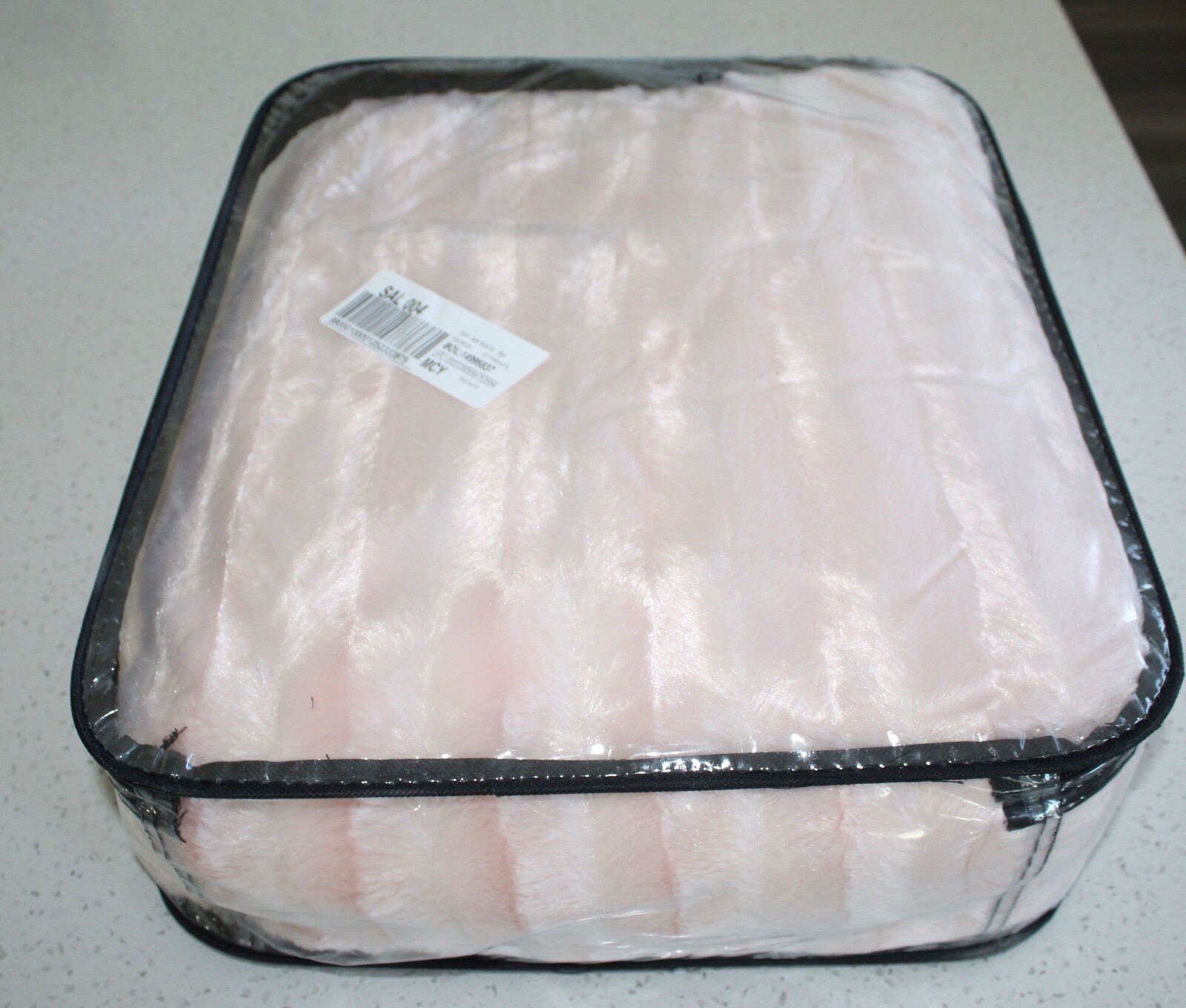 Beautyrest Duke Faux Fur 18lbs Weighted Blanket with Removable Cover