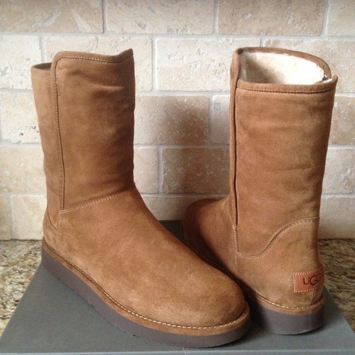 UGG ITALIAN COLLECTION ABREE SHORT 