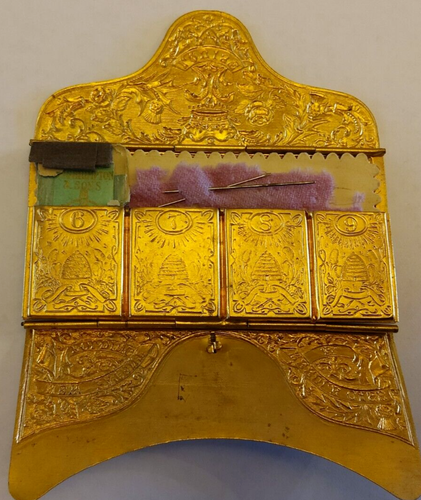 Antique Folding 'Louise' needle case from the 1800s 3x2in - Picture 3 of 12