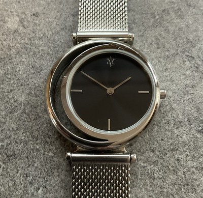 Vanna Eclipse Women s Watch 33mm Silver Tone Case & Stainless Band Black Dial A8