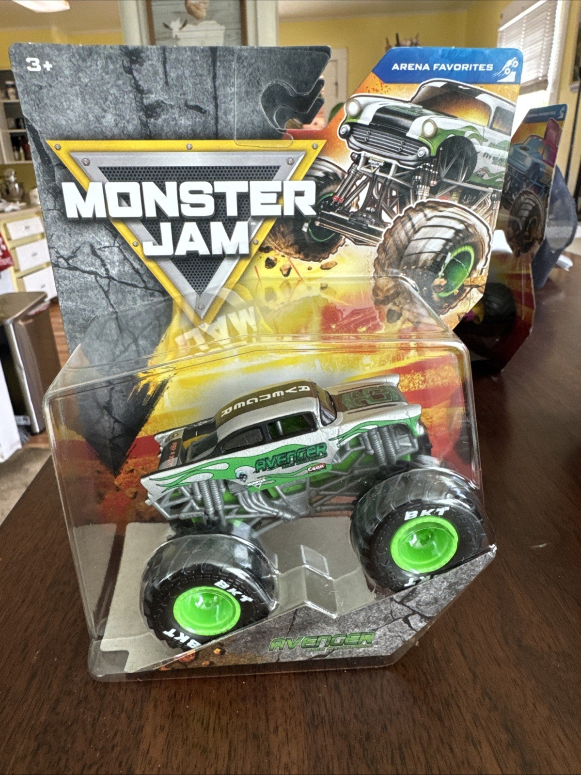 2023 MONSTER JAM - AVENGER 25TH ANNIVERSARY - MONSTER TRUCK 1:64 SERIES 33