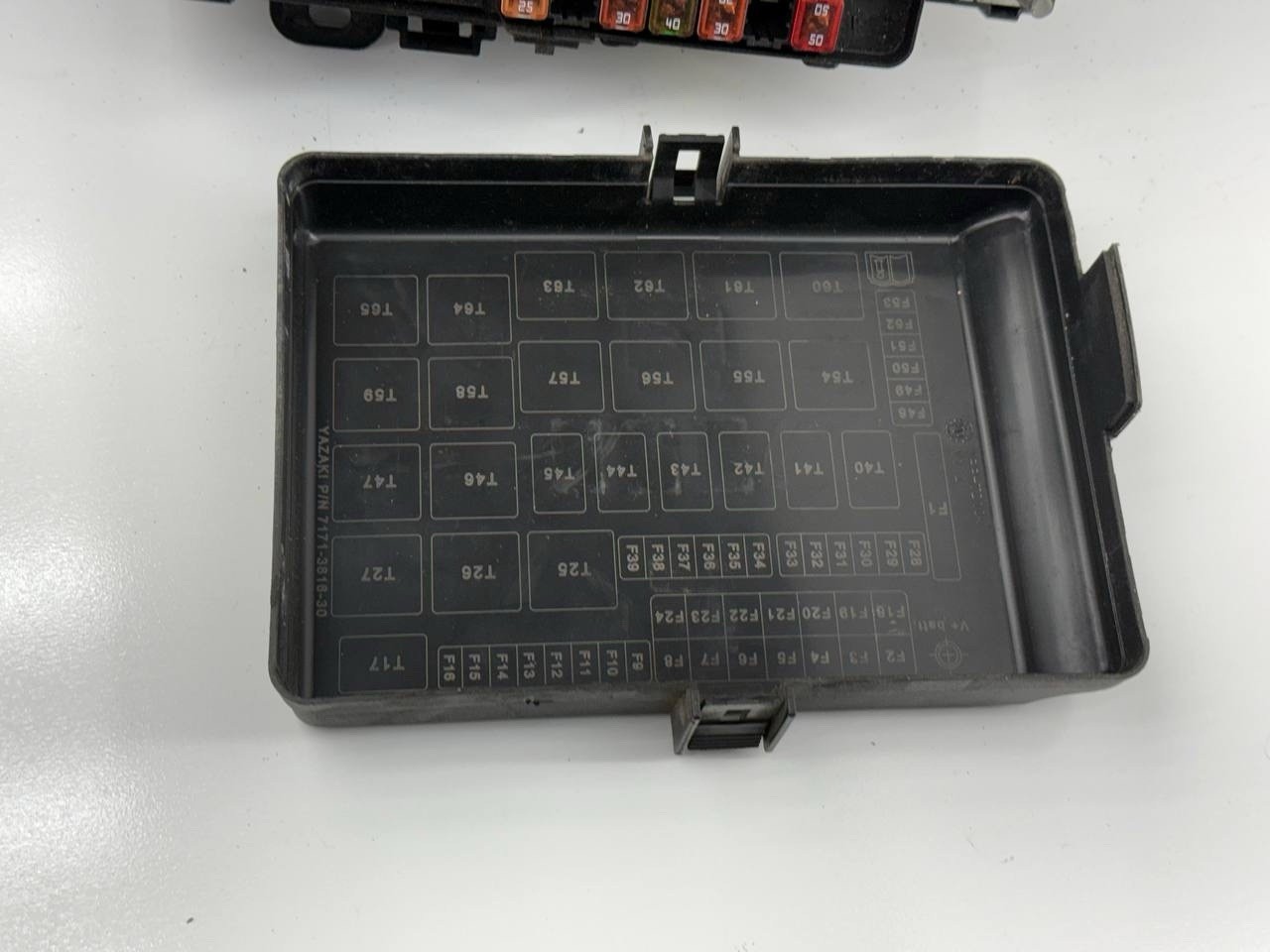 2014-2017 Maserati Ghibli M157 OEM Under hood fuse box block 444