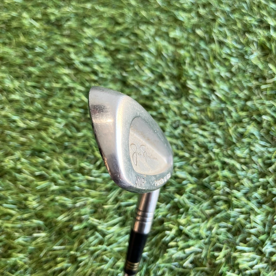 Cuña de lanzamiento forjada MacGregor Jack Nicklaus JNP 35,75" acero forjado derecho Foto 3 de 4