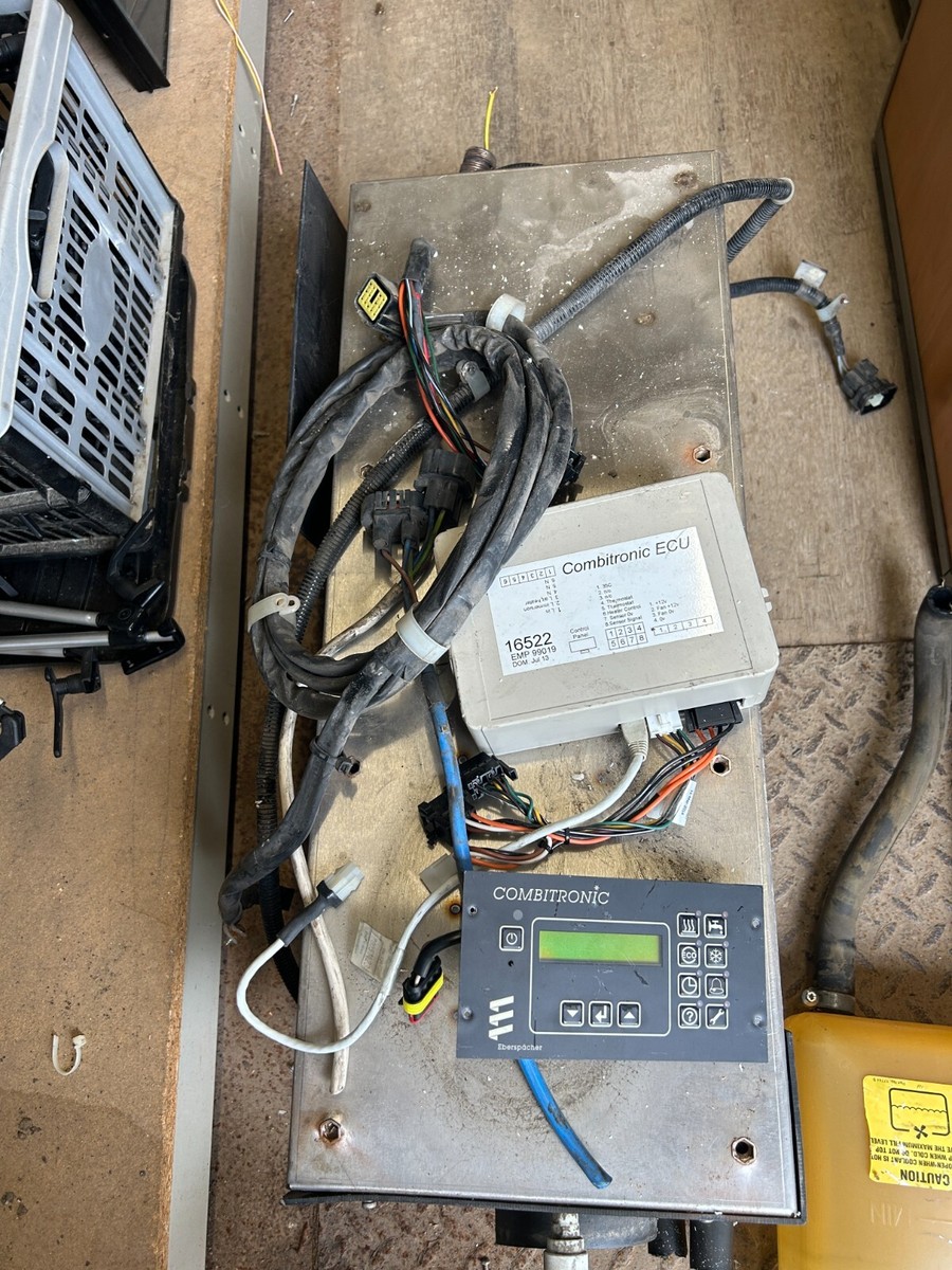 CARAVAN MOTORHOME EEBERSPACHER COMBITRONIC 240v AND DIESEL HEATER