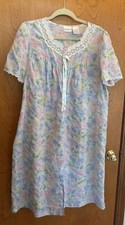 VINTAGE WOMEN'S FLORAL ADONNA ROBE NIGHTGOWN HOUSECOAT W/ POCKET SZ. MEDIUM SS