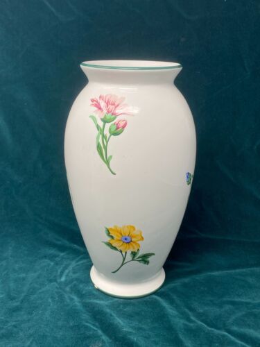 Vase floral vintage en porcelaine blanche Tiffany & Co 'Sinatra' 11" de haut - Photo 1/11
