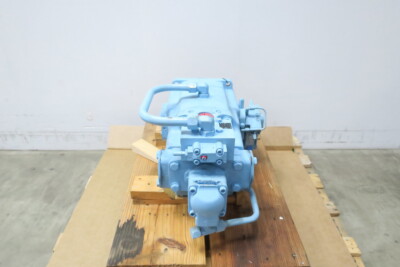 Parker Denison Gold Cup P14S7R1C5A2B000A1M207749 Hydraulic Piston Pump