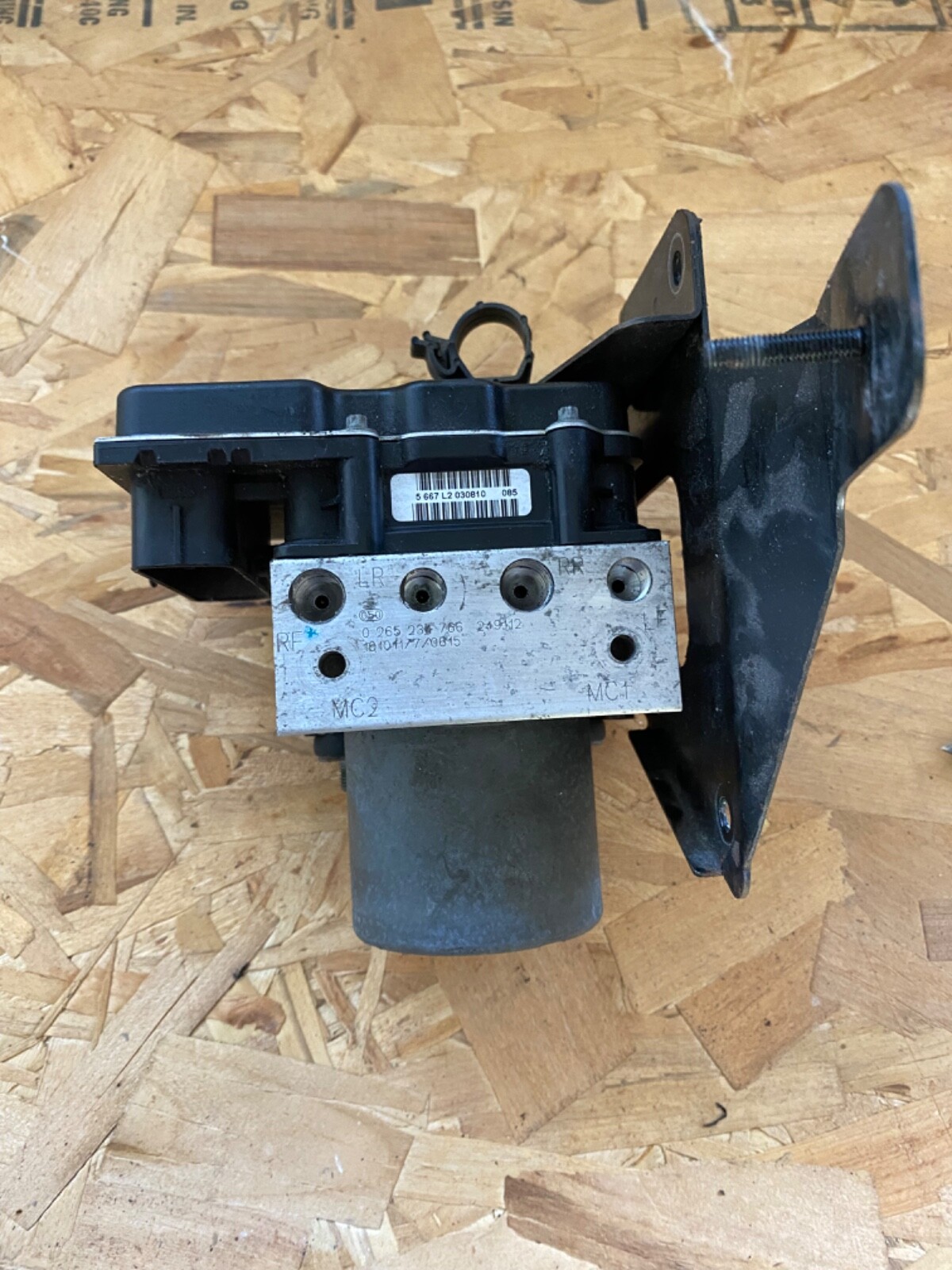 07-17 Maserati Gran Turismo Abs Anti Lock Brake Pump Ecu Control Module Oem