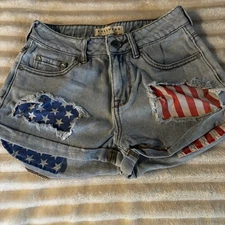 Bullhead denim Patriotic Flag shorts, High Rise, Size 1. Light Denim.
