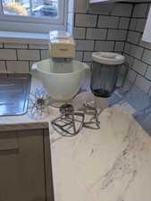 Kenwood Chef KM200 White Food Mixer, Mixing Bowl , 3 Attachments and Liquidiser.