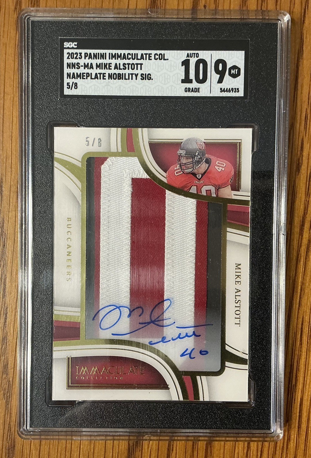 2023 Panini Immaculate Nameplate Mike Alstott Patch Auto Autograph #5/8 (1/1) view 1