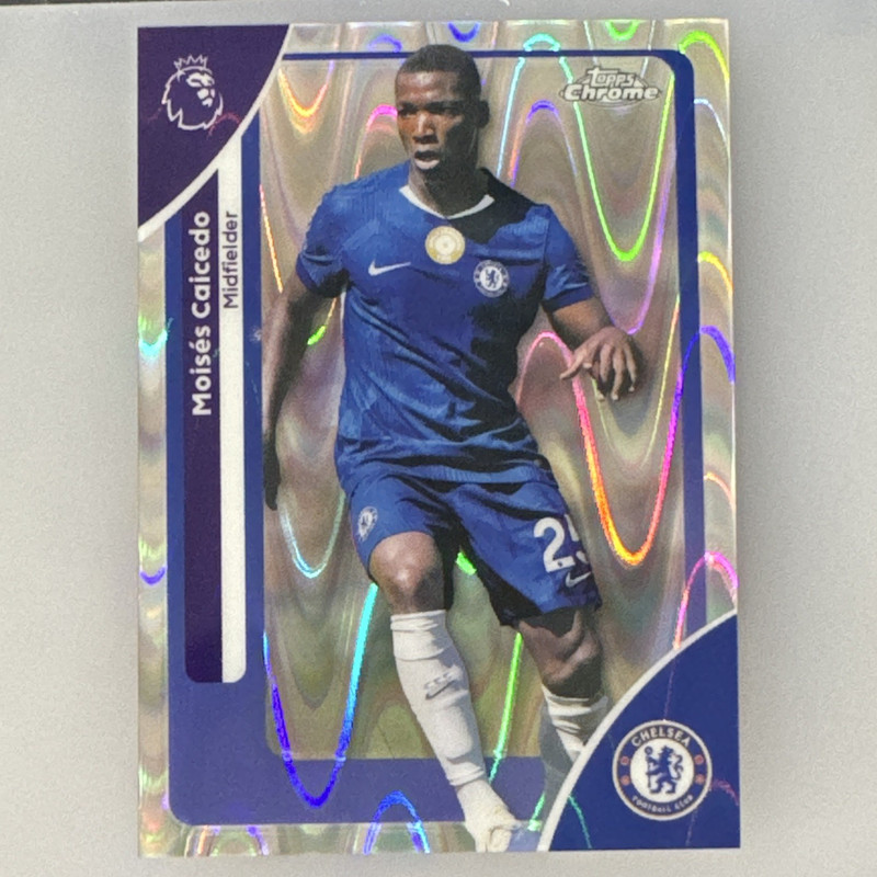 Topps Chrome 2025-26 Premier League RayWave Moises Caicedo Chelsea #67