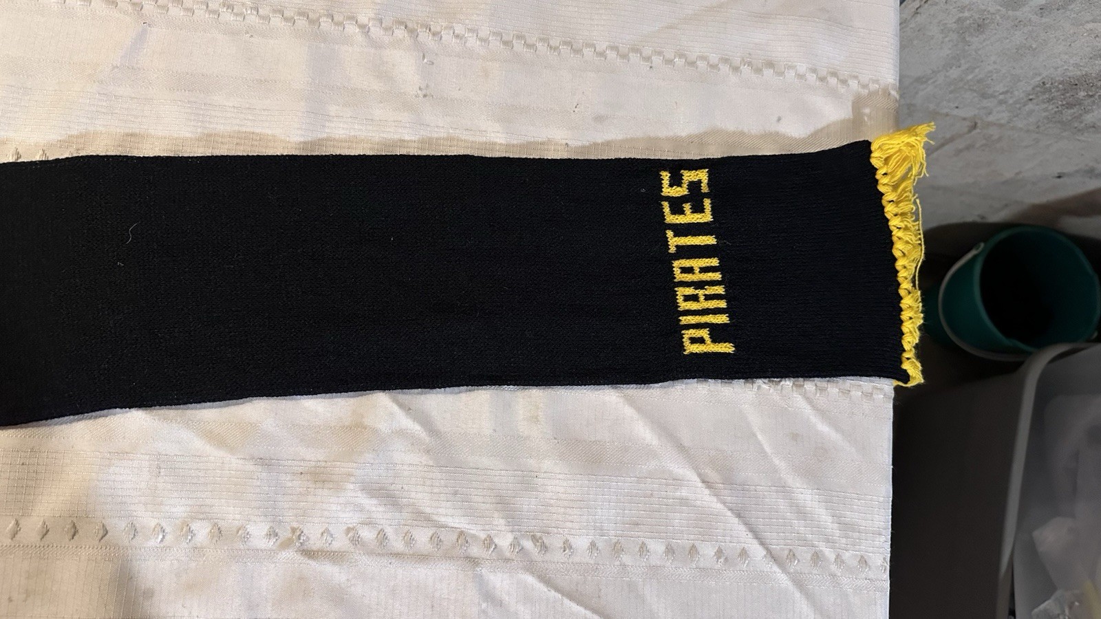 Apple Computers Pirates Baseball Scarf Pittsburgh… - image 4