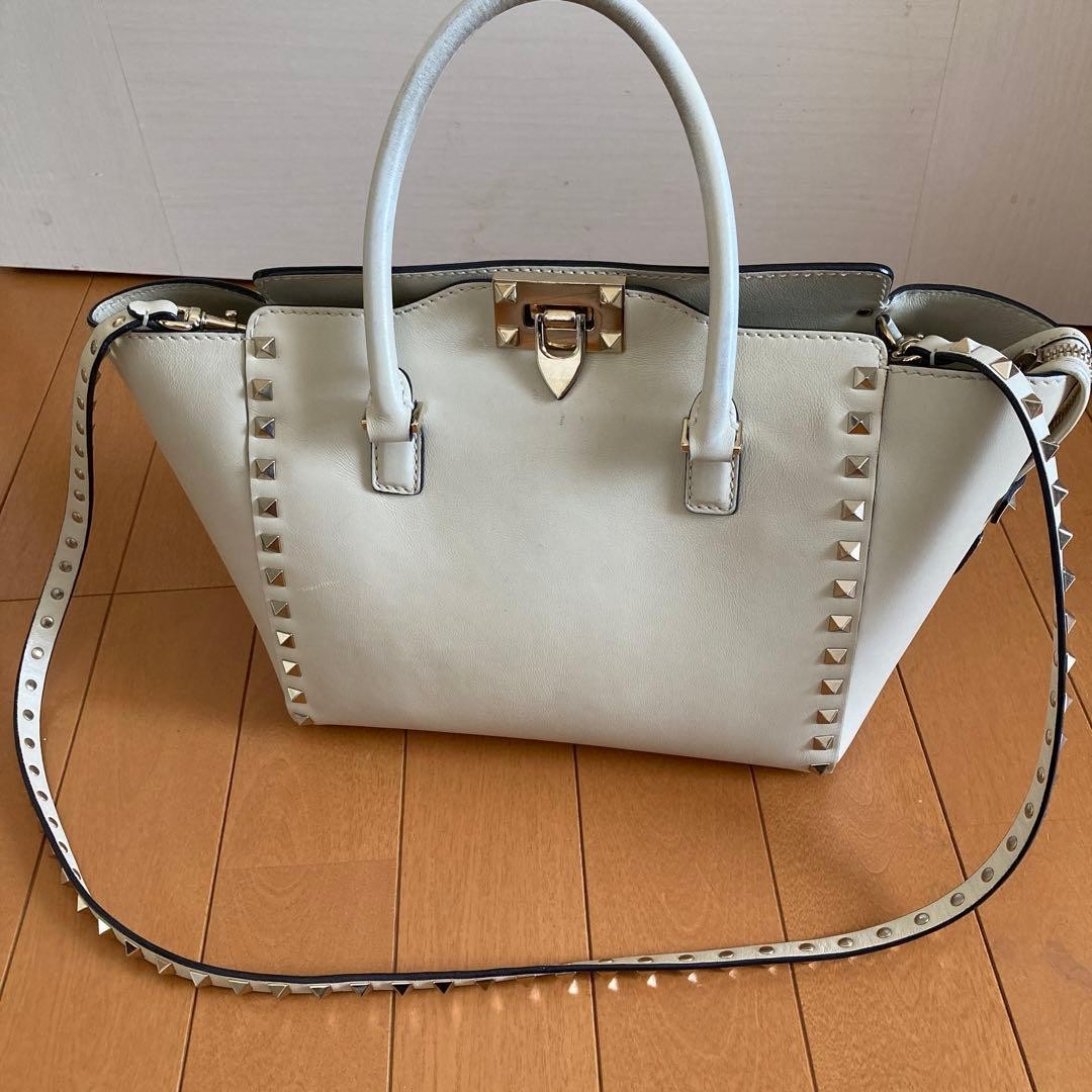 Valentino Hand Shoulder Bag Tote Purse Rockstuds Leather Off White Authentic
