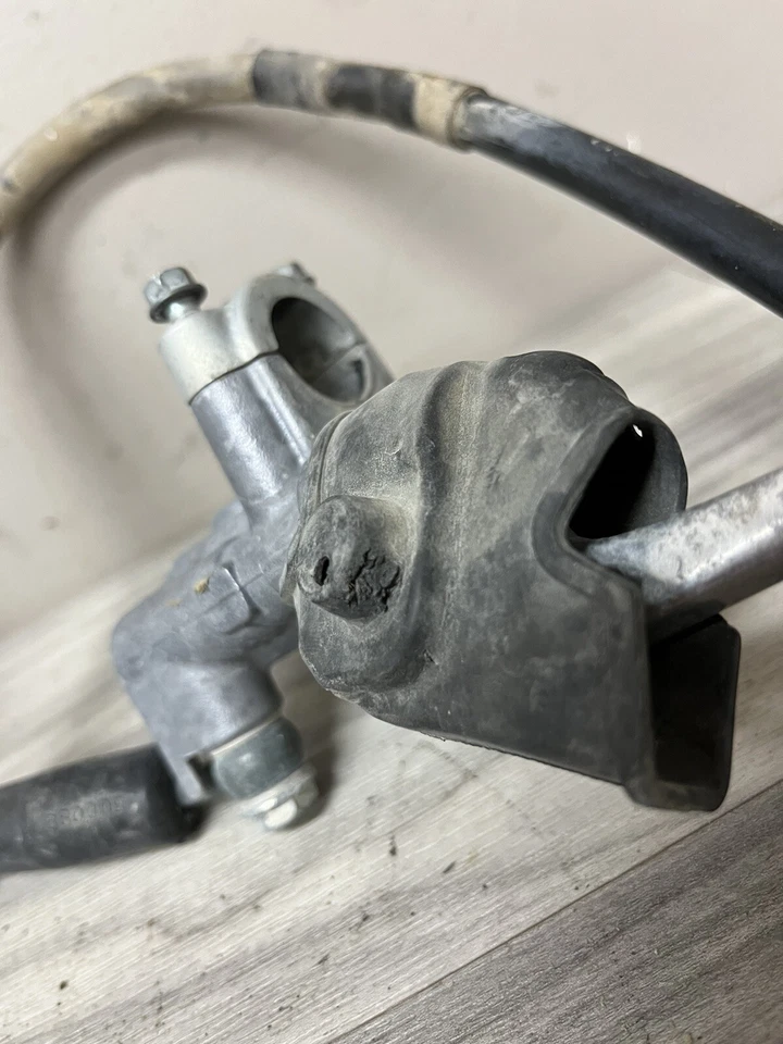 Pinza de freno cilindro maestro delantero Kawasaki KX125 KX 125 1993 OEM 43015-1544 Foto 4 de 4