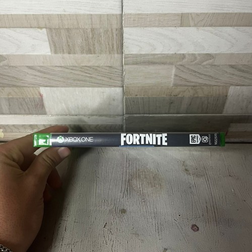FORTNITE XBOX ONE Italiano versione fisica MOLTO RARO PAL ITA - Foto 4 di 8