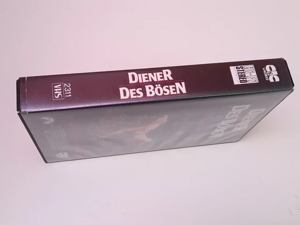 Diener des Bösen 1991 Uncut VHS German PAL CIC Video Ted Nicolaou Subspecies - Bild 3 von 4