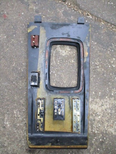 Mercedes 450SLC C107 (only) Center Console Surround Trim BLACK All Switches JPMB - Picture 9 of 11