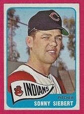 1965 Topps - Sonny Siebert #96 - crease lower right