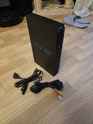 Sony PlayStation 2 Funktionfähig ohne Controller mit TV Kabel