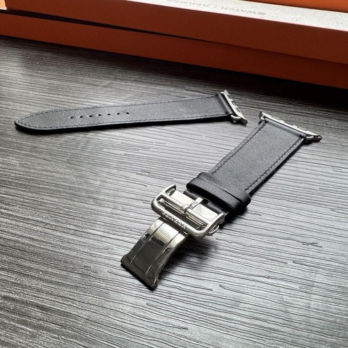 Hermès Czarny skórzany pasek Apple Watch do modeli 42mm-49mm Unisex - Zdjęcie 7 z 11