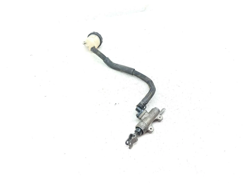 Cilindro maestro de freno trasero B Honda CBR1100XX Blackbird CBR 1100 97 Foto 4 de 4