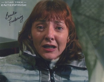 Star Trek Serie  Enterprise  8x10 Foto signiert von Schauspielerin Bonita Friedericy