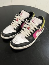 ▶️ Air jordan ◀️ 1 low black active
fuchsia spray paint. Size 11 s-l1200.jpg main image 4