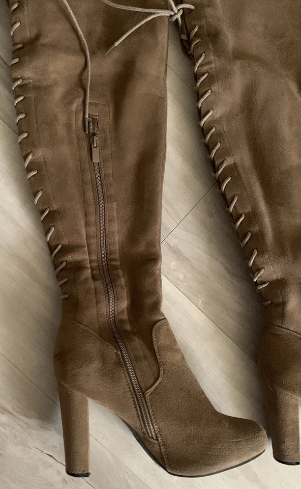 Botas Zola-22 Top Moda Sobre la Rodilla Marrón Gamuza Con Cordones Talla 7.5 ¡Bonitas! Tacones Foto 2 de 4