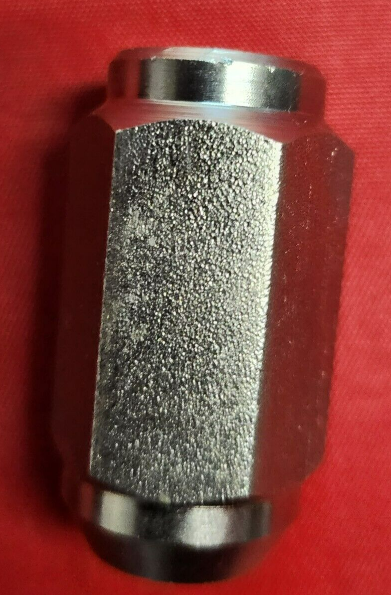 Solid 304 Stainless Steel 1/220 Acorn Lug Nuts For Trailer Wheel Rim