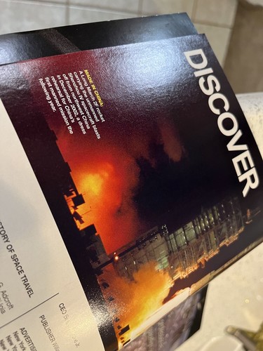 THE HISTORY OF SPACE TRAVEL Magazine by Discover ~ Dec. 31st 2007 Edition - Imagen 5 de 7