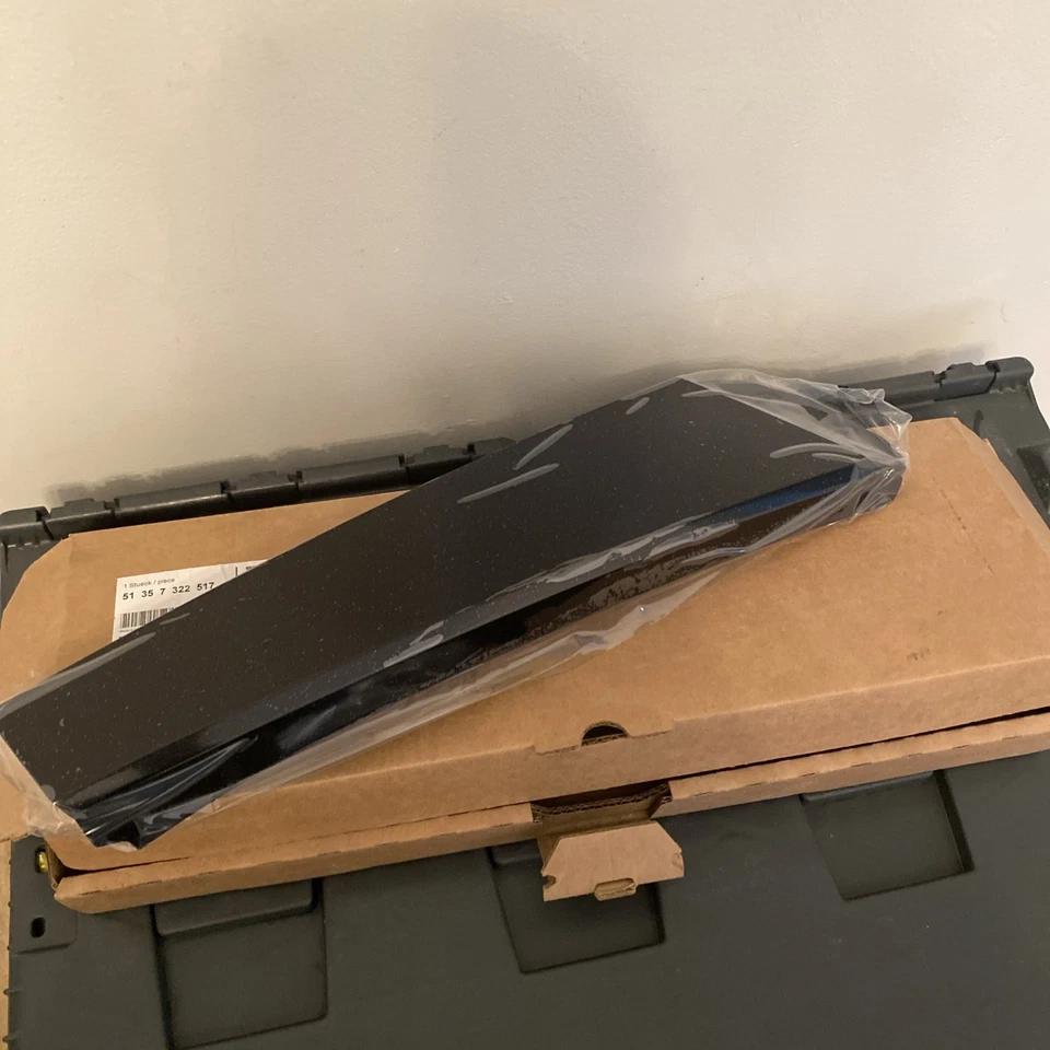 MINI COOPER F55 Left Column B Cover Genuine 7322517 51357322517 NEW - Image 2 of 4