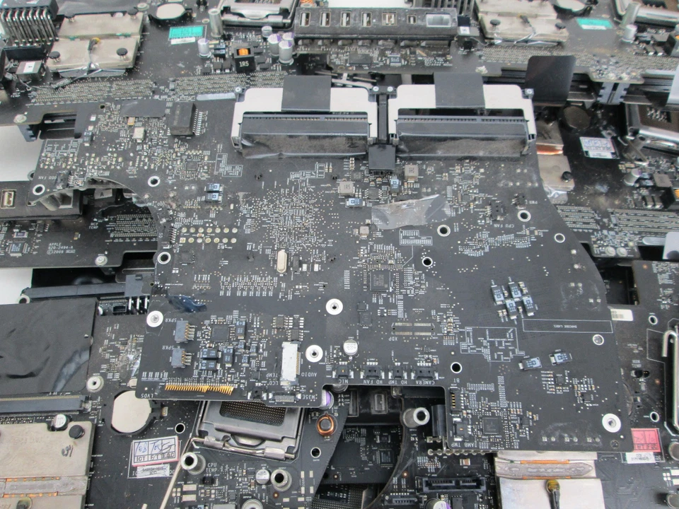 10+ pounds of Computer Motherboard CPU Boards for Precious Metal Scrap Recovery - Image 4 of 4