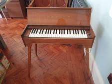 Hohner Organa 10 Organ Beautiful Mint Working Condition Light Wood with Legs