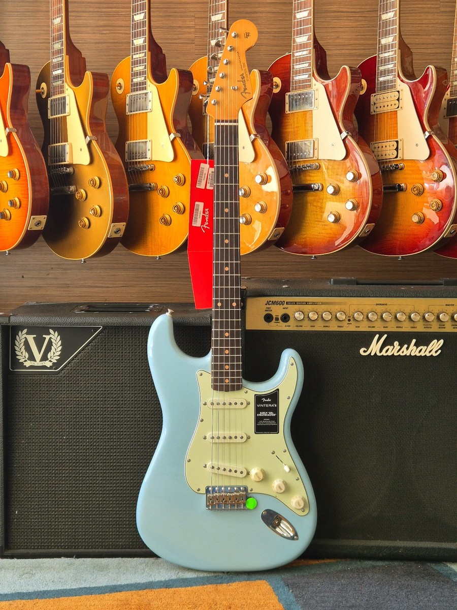 Fender Vintera III Early '60s Stratocaster 2026 - Sonic Blue | eBay