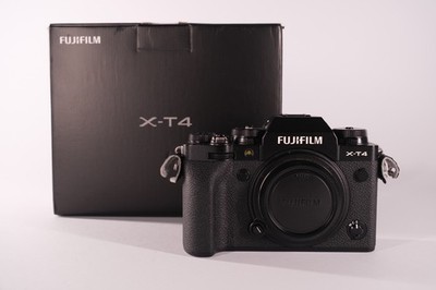 Fujifilm Fuji X-T4 schwarz ca. 5000 Auslösungen mit Smallrig
