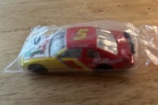 1995 Terry Labonte  #5 Kellogg's SMSC GROUP Power Pit Stop 1:64 Die Cast