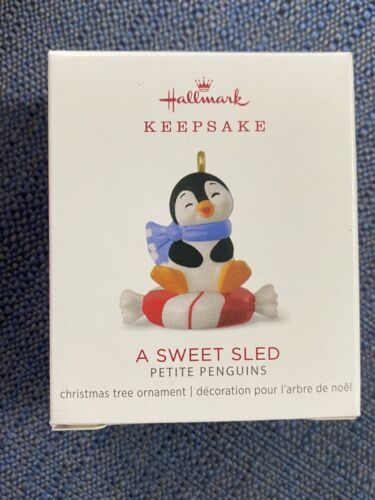 HALLMARK 2018 PETITE PENGUINS A SWEET SLED # 3 SERIES MINIATURE ORNAMENT - Picture 1 of 3