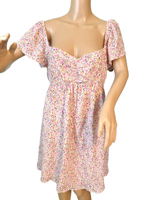 hem & thread Pink floral Smocked dress. Size Large. NWT