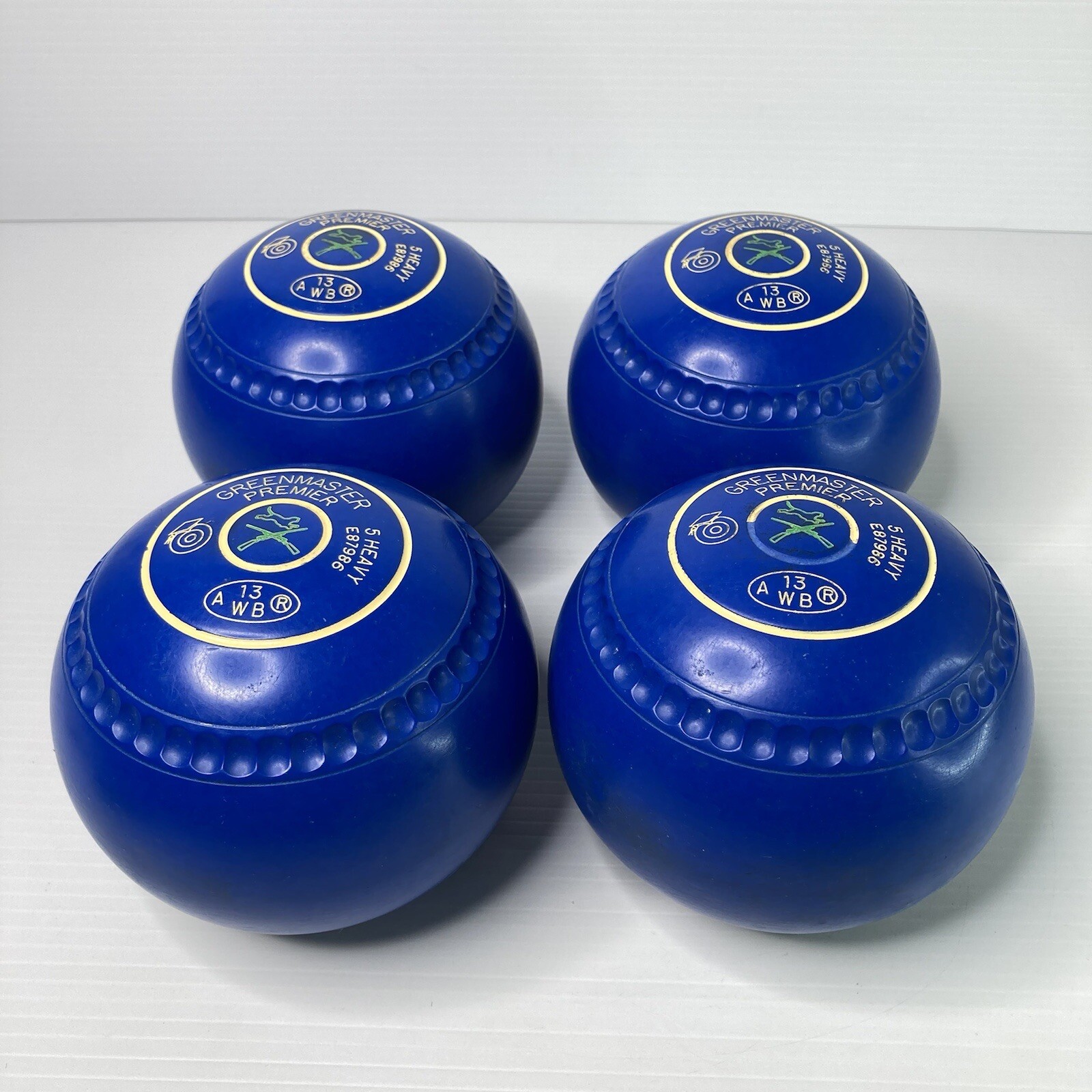 Set of 4 Greenmaster PREMIER Lawn Bowls Size 5H WB13 Dimple Grip Blue