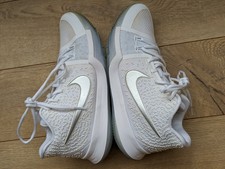 kyrie 3 white chrome mens
