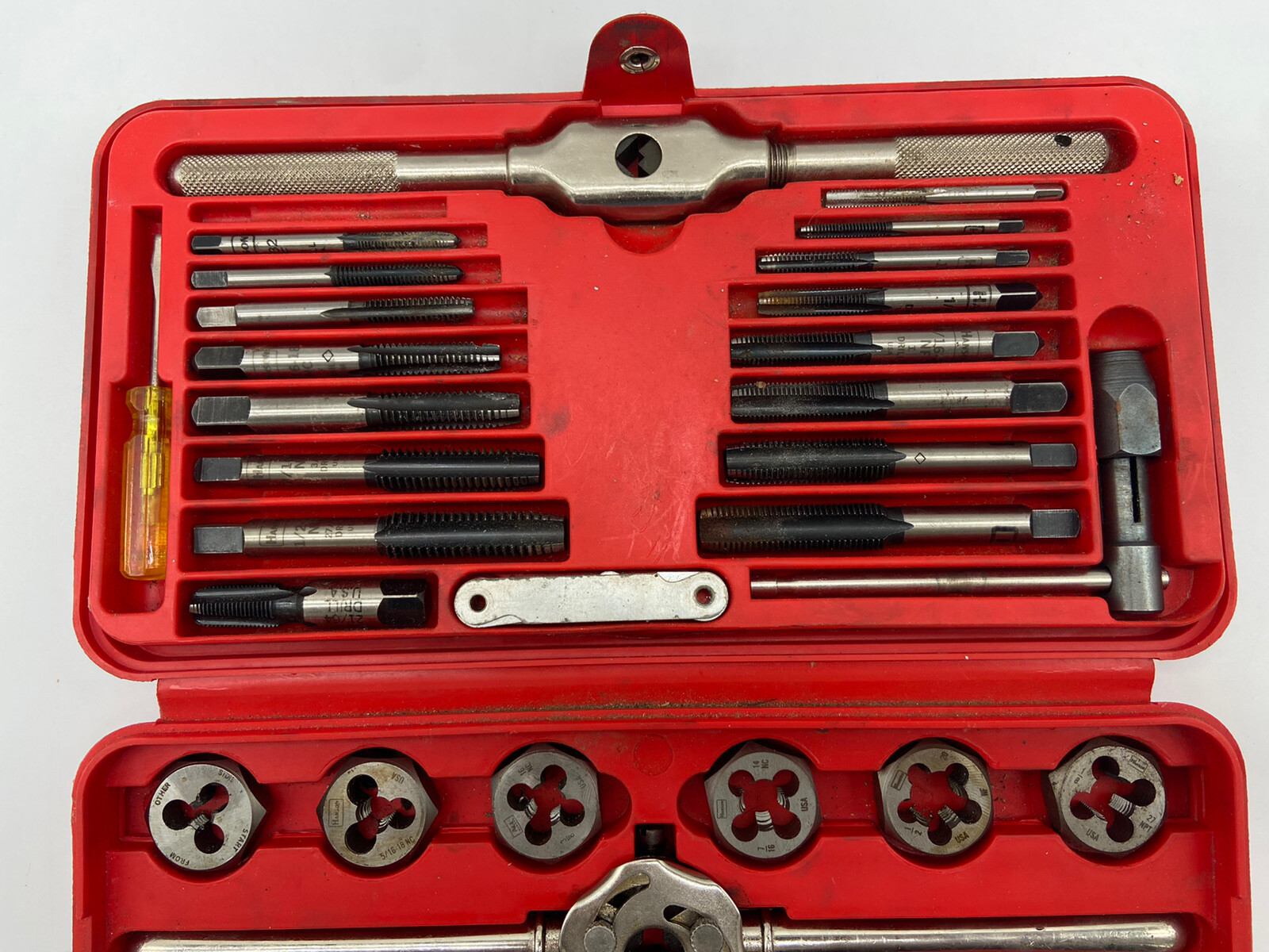 ACE Superhex Imperial Standard set of taps and dies no.6312 Henry L