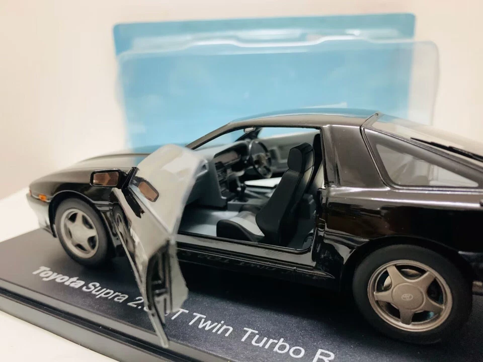 Toyota Supra 2.5GT Twin Turbo R 1990 2 Open Door 1:24 Die-Cast Model Car New Box - Image 2 of 4