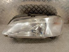 Feu avant (phare) Peugeot 106