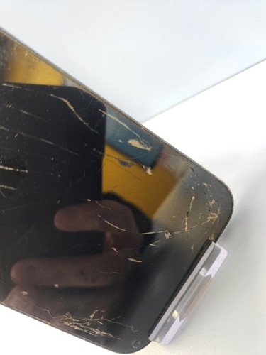 Apple iPhone 12 - 128GB - Black (Unlocked) *Cracked Back* - Zdjęcie 5 z 8