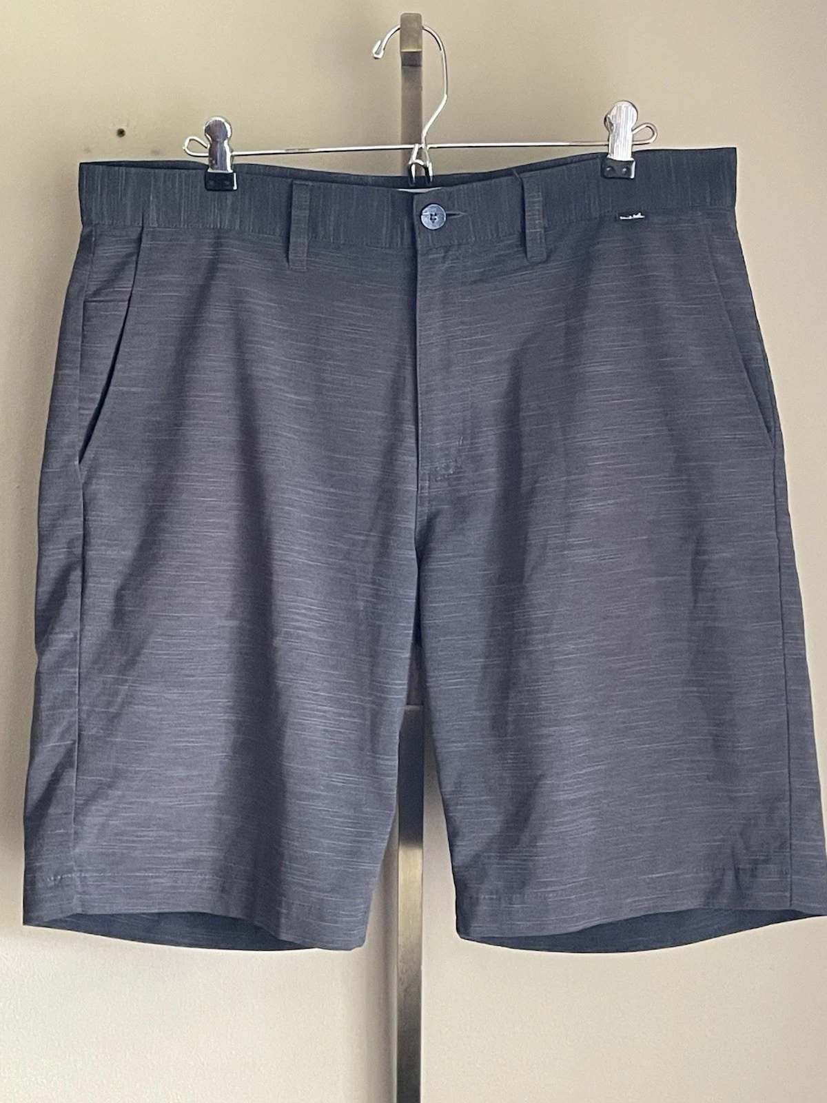 Travis Mathew Stretch Golf Shorts Heathered Charcoal Men's Size 34