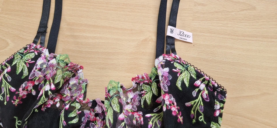 Victoria's Secret Ungefüttert Blumenmuster Bestickt BH Set V-String 32DDD 70F M - Bild 4 von 4