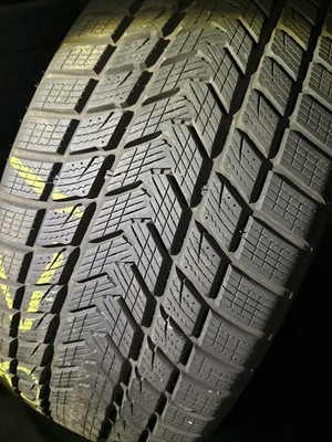 4x Gripmax SureGrip Pro Winter 245/40 R21  100V XL M+S